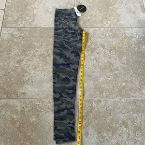 Camo leggings